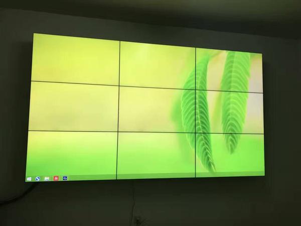 天津某制冷公司46寸3*3液晶拼接屏
