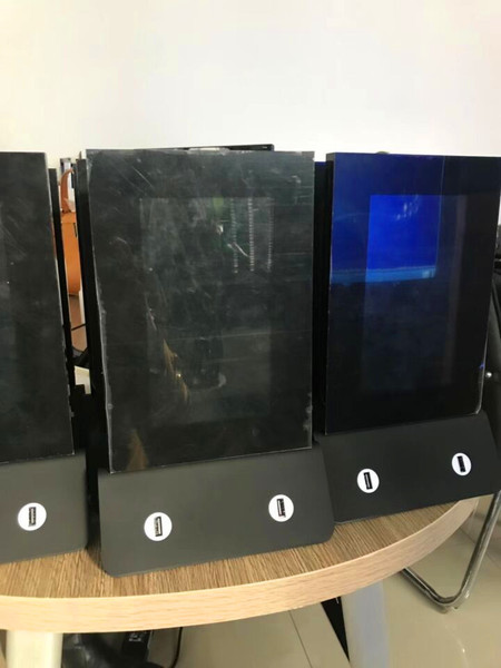 国信证券7寸桌面充电小屏